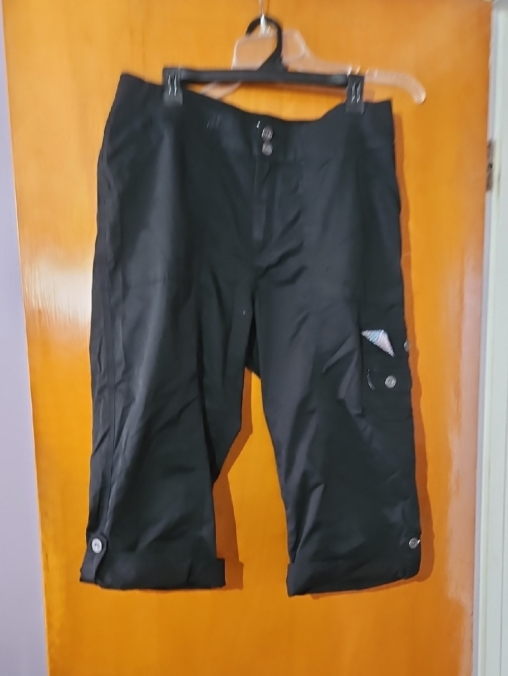 Lee Natural Fit Waistband in Black with White Label